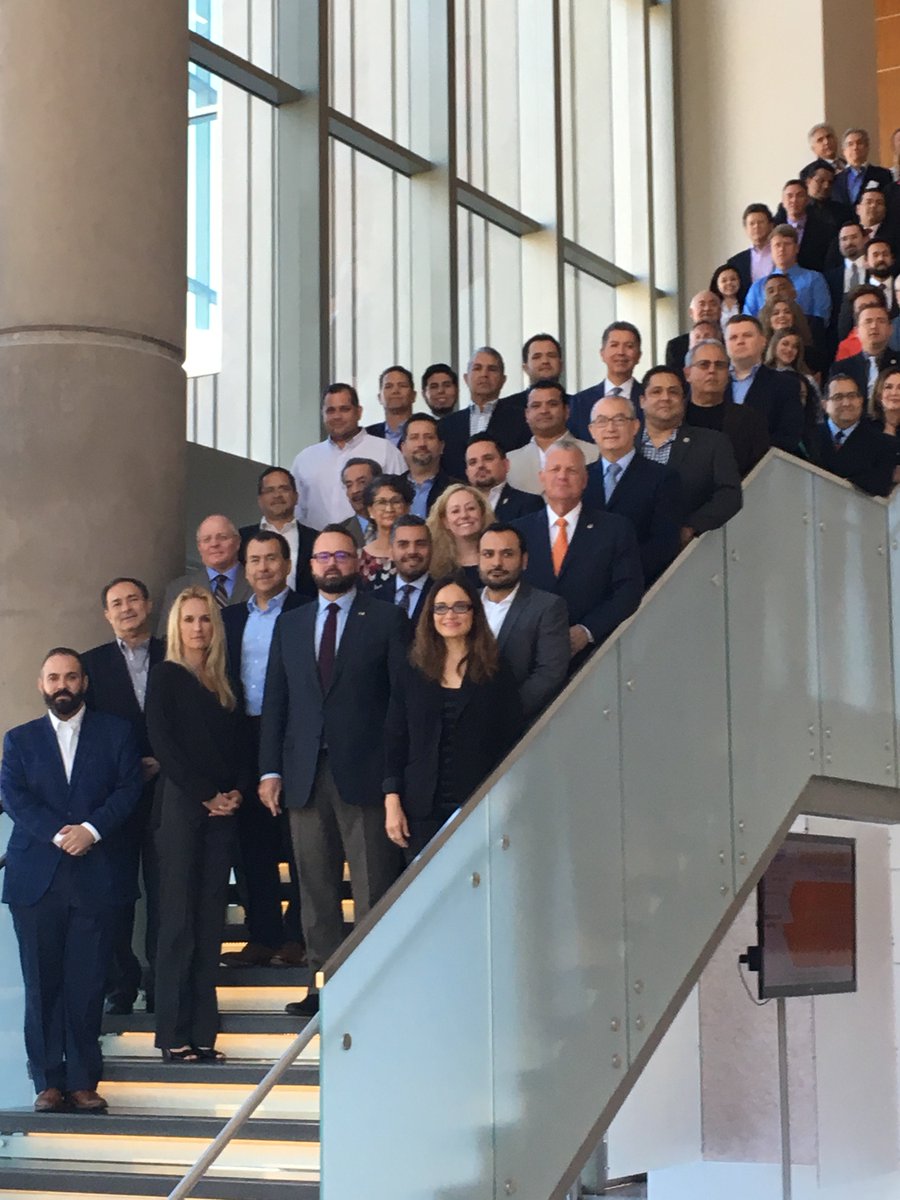 AzMxCom's tweet photo. Thanks to #AMCleadership, Committee Chairs & delegates from AZ & Sonora for making this year's #AMCSummit17 inter-plenary on Friday great! https://t.co/5gTHNiVnMJ