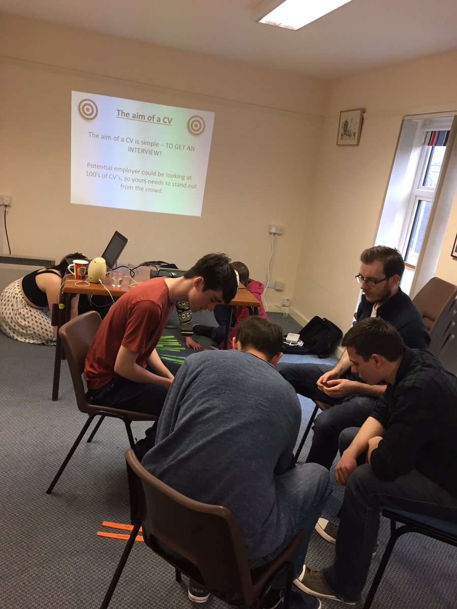 PTTeamSalisbury's tweet photo. #CVtraining #Employabilityskills #Salisbury @LearningCurve2 @South_JA @PrincesTrust https://t.co/wUGNGzxWx9