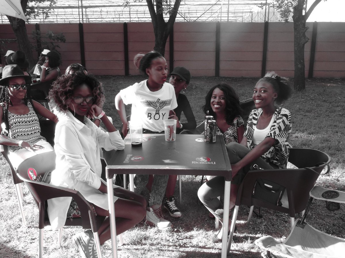 TheRealMatlala1's tweet photo. Chilled vibes at our 2015 #Party72, proudly brought to you by @LFT_Events
#MzanziFolloTrain https://t.co/mcPHhVbuJh