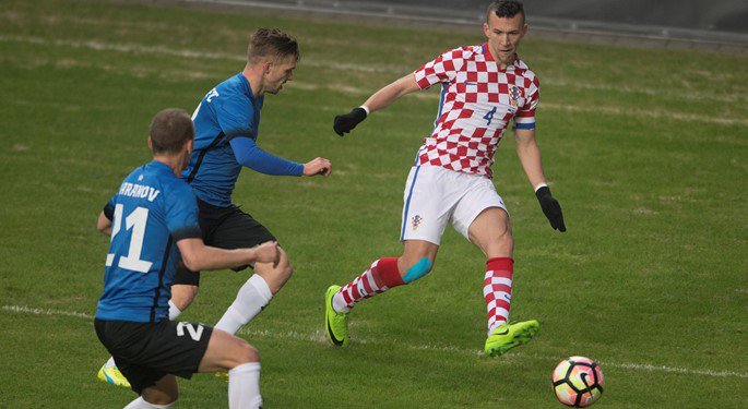 HNSfamily's tweet photo. Ivan Perišić i Domagoj Vida prokomentirali su prijateljski poraz od Estonije u Tallinnu: https://t.co/Y2hIDAzIdx
#Hrvatska #Vatreni #ESTCRO https://t.co/UQWTOjDWJp