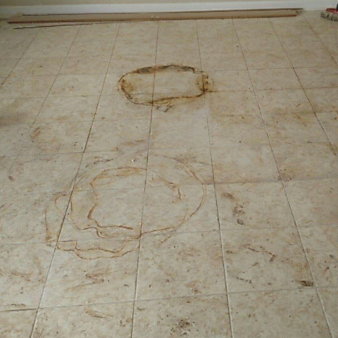 cscclean's tweet image. Before and after using our service's and products.  Contact us TODAY and let us transform your property.