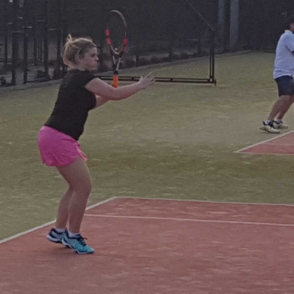 TennisTotaalOpe's tweet photo. Dag 3 van Flextra Open zit er al weer op. Iedereen bedankt voor de gezelligheid en sportiviteit. Graag tot morgen! #flextraopen #hoogeveen https://t.co/W177E7orH8