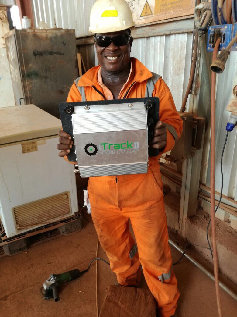Translogik's tweet photo. #iTrackII 😎 24/7 #data #analytics
• Improving #safety
• Increasing #productivity
• Reducing #truck downtime https://t.co/5g64lXehiI
