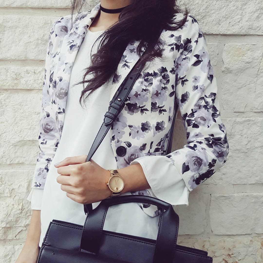 Movado's tweet photo. Eye-catching accessory. #Movado #HelloEdge | Regram courtesy of @hirajethwa [https://t.co/SnXlSkU65g] https://t.co/eECJNGv2u0