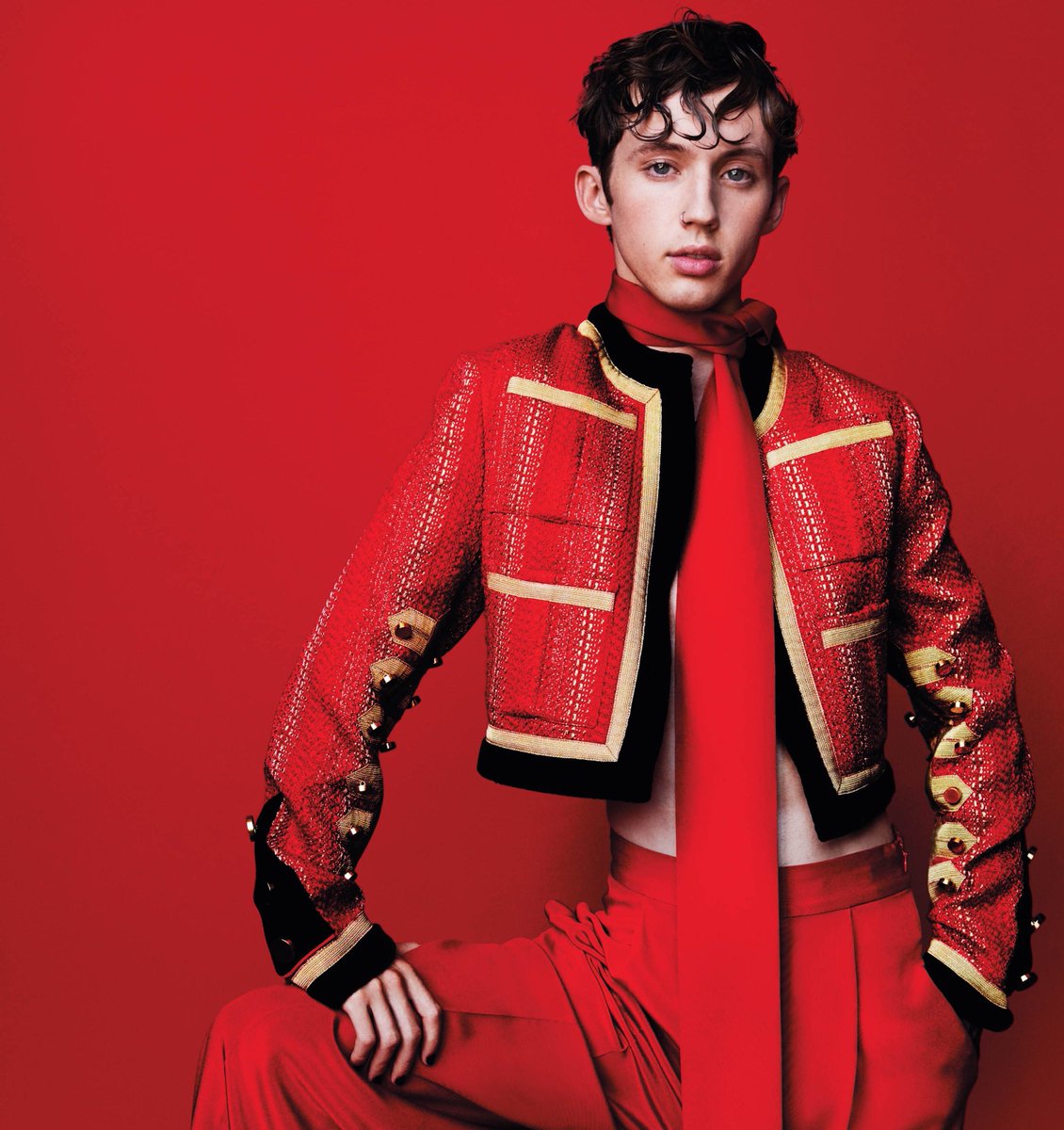 .<a href="/TroyeSivan/">👼🏼</a> is about to become the youngest recipient of the <a href="/GLAAD/">GLAAD</a> Stephen F. Kolzak Award: trib.al/mYSk5X4