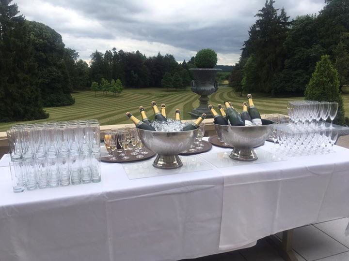 nikorivoallan's tweet image. Cocktail de mariage au #chateauduboisdarlon #codecuisine #traiteur