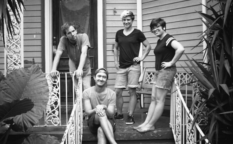 SidneysSaloon's tweet photo. Our FREE Quiz Night at 8pm, with booze prizes galore, and then at 9pm, the music of The Light Set. Plus tacos from Miss Heidi. Tues us! https://t.co/C9OvEb07lh