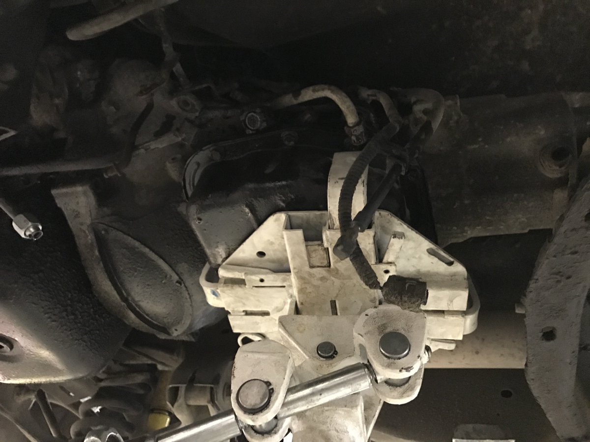 lockeautodiesel's tweet photo. In the process of pulling and rebuilding #47re transmission on this #dodge. #lockeperformance #ram #chevy #ford #4x4 #diesel #cummins https://t.co/vufYcHHWXS