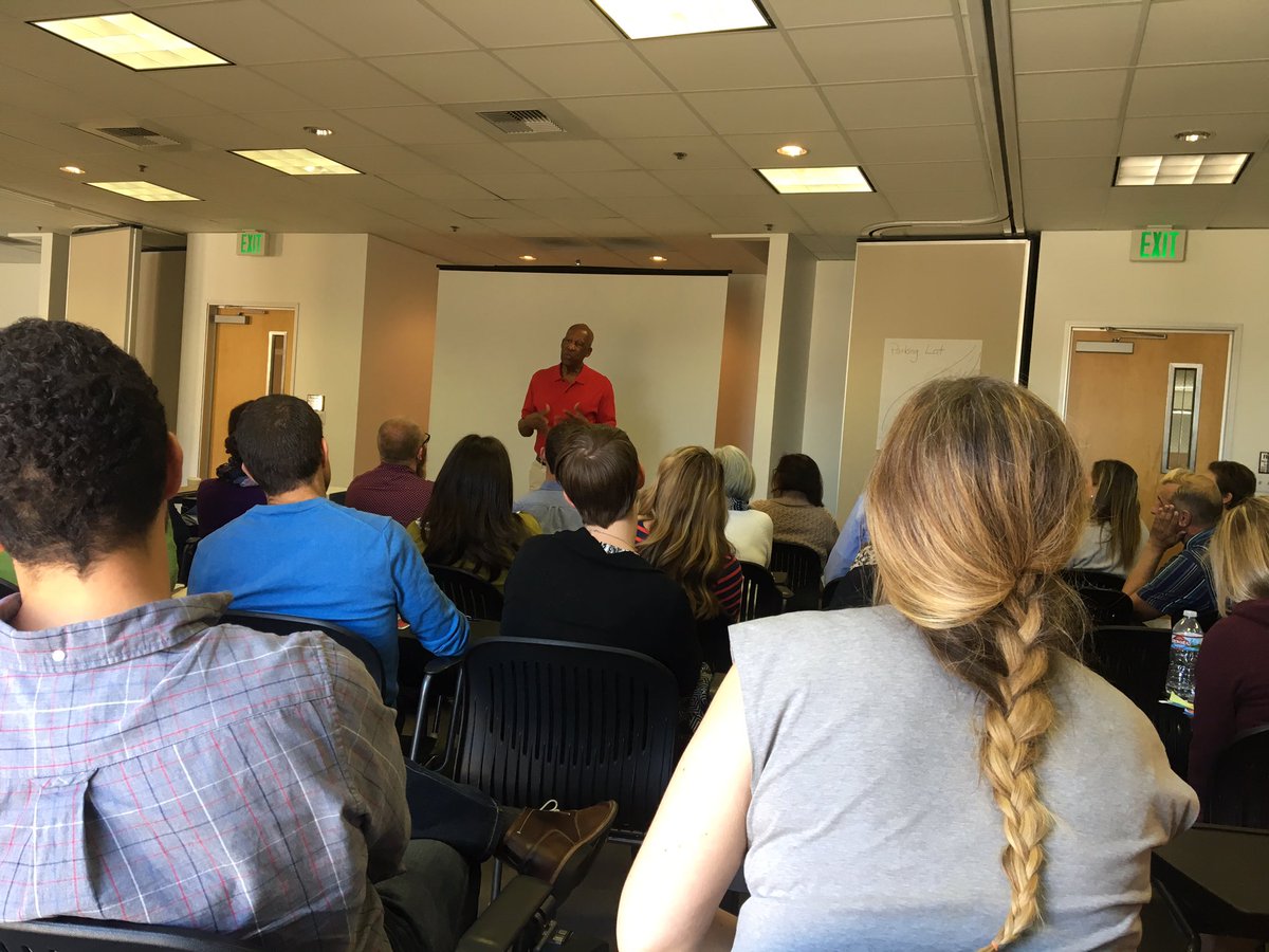sdlocal777's tweet photo. Listening to the great Dr.Roberts.  @musoftolerance @Tolerance_org #SocialJustice #alwayslearning #littlerock9 #teachersonspringbreak https://t.co/RXudZ9dD0u