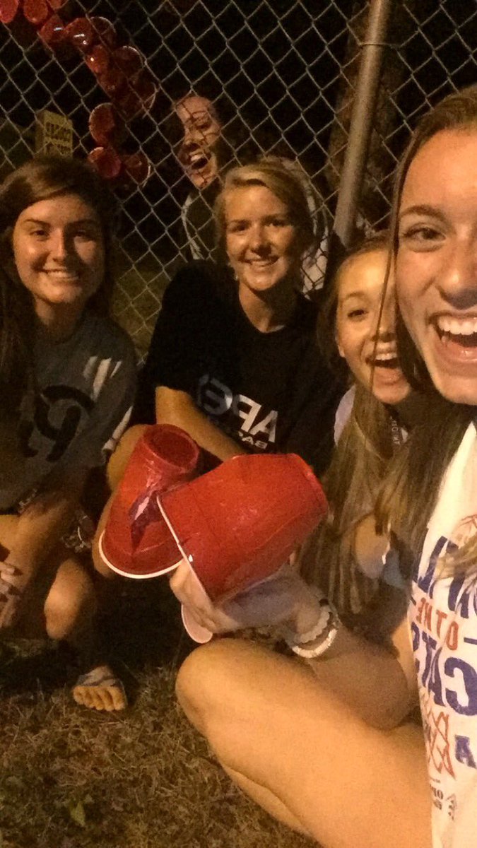 abbeymbush's tweet photo. happiest of bdays to @HarrellMargo!!  hope you're having the best day!!😋💗🎂 https://t.co/Qy9e1p1cvn