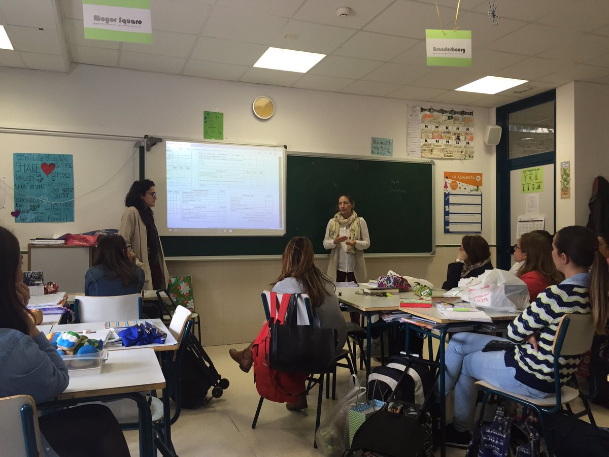 MiguelA92322646's tweet photo. innomeəting GSD A. Esther y Bea profes de 1 y 2 de primaria nos presentan su rúbrica y la evaluación.✍ https://t.co/irrZXKgG4S