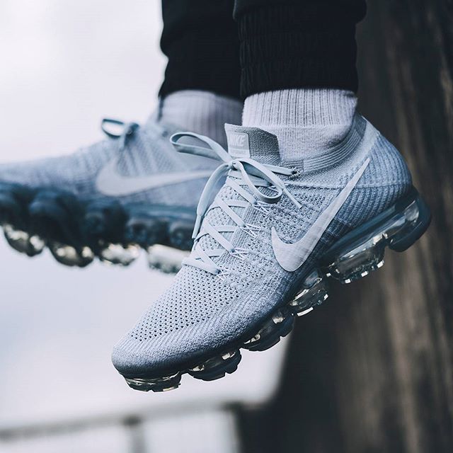 SneakerShouts's tweet photo. Adding straight to cart 

Nike Air VaporMax Flyknit "Pure Platinum" with FREE shipping via NDC -> https://t.co/YVCyitXpy4 https://t.co/AjfCO0ORxg
