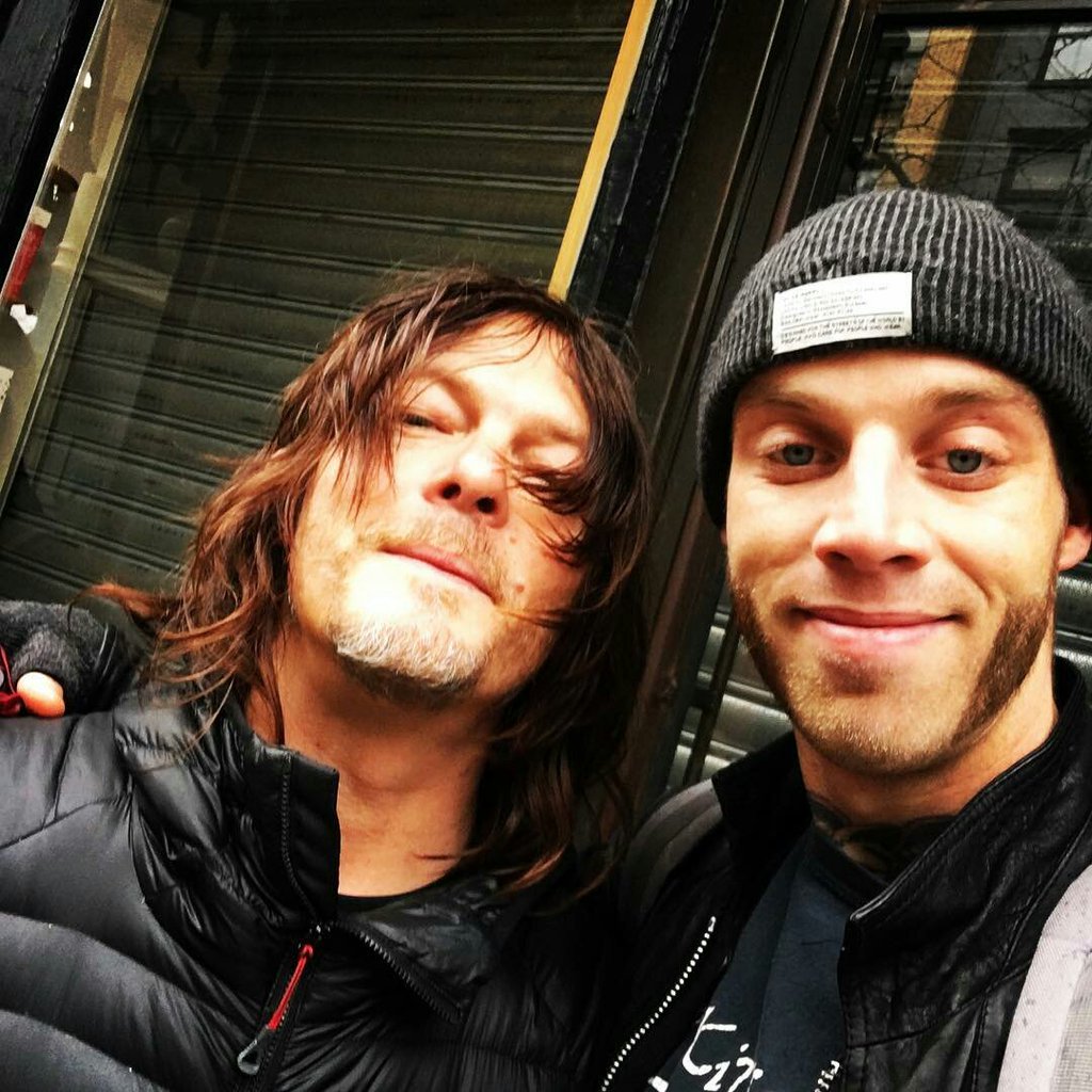 ennoia3's tweet photo. The mighty unruly #wisps bring out the fuzzy #greybeard, everything's right in the world "#ifopportunityknox #normaltuesday #normalnorman" https://t.co/UALNOtiaMh