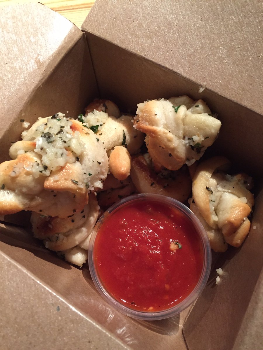 localpizzeria's tweet photo. Garlic Knots with housemade Pomodoro sauce... sounds like a great evening! https://t.co/QhGCuX3xMv