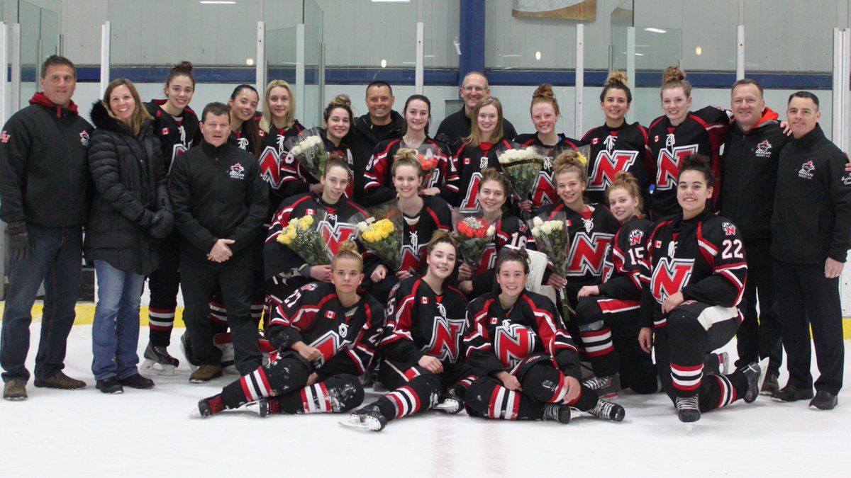 WildcatsMAAW's tweet photo. The whole squad, including grads with flowers, after their last official game together last night. https://t.co/lxLowx3Ls6