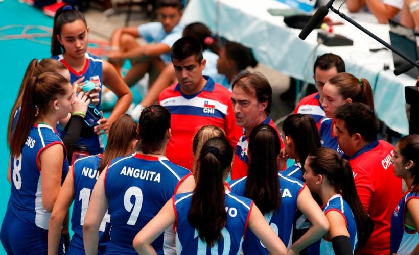 Myriamgp's tweet photo. 💪🎉 Chile gana en su debut de la Copa Panamericana femenina de vóleibol Sub 18 https://t.co/zBeIVBEqTv by #latercera via @c0nvey https://t.co/BPQUThczH8