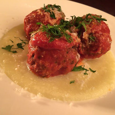 OttoLasVegas's tweet photo. There's nothing better than a home cooked meal, unless you have had our Veal and Ricotta Meatballs! #meatballs #colorsofitaly @nightclubbar https://t.co/vACIVKiuaR