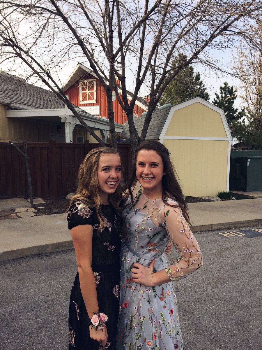 Kimbring111's tweet photo. kam freaking welling I love you so much and I'm so incredibly grateful that you have become one of my very best friends. HAPPY BIRTHDAY❤ https://t.co/OAapIUBuhU