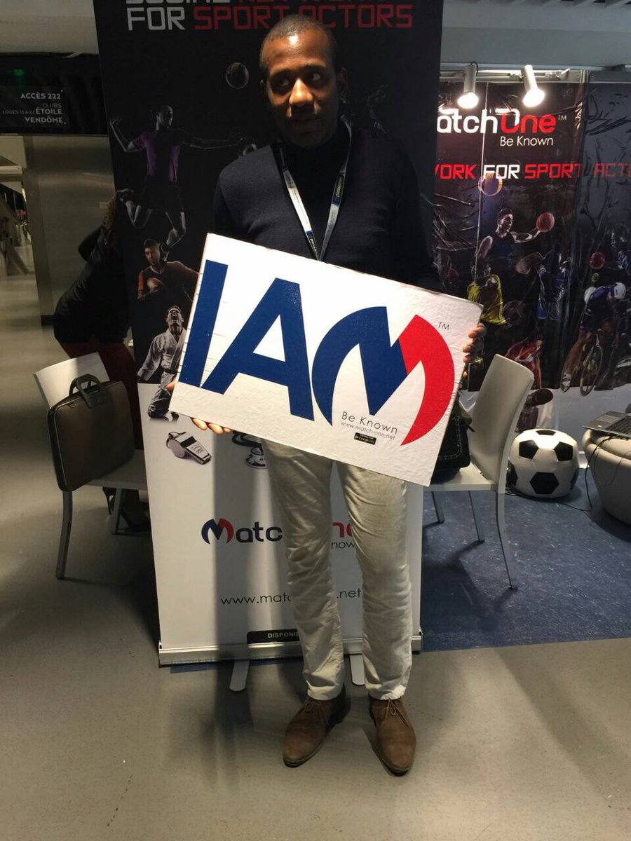 klindaGrace's tweet image. #MatchOne presented at #PSG offices in Paris this morning 😊🙂 proud of you man @faboulos1984 😍