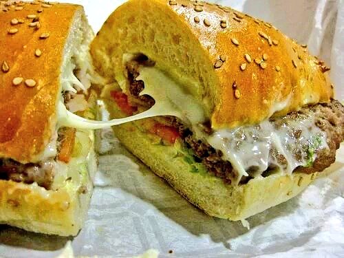 ImSoBuffalo's tweet photo. RT if you could go for a Wegman's sub right now. https://t.co/UEib9SJq6R
