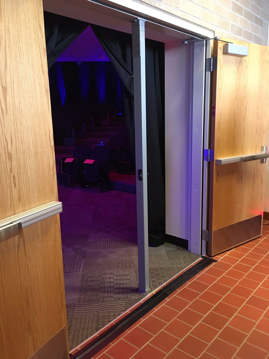 TEDxUMary's tweet photo. The doors are open! T-15 minutes until #AgainstTheGrain ❌ https://t.co/hoZRKEhyDt