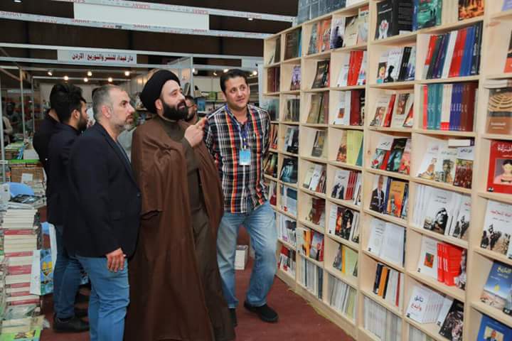 العلمانية:- هي  فصل مجمل حياةالإنسان عن جميع القيم العرفيه والأخلاقيةوالدينية، 
بحيث يتحول العالم إلى مادةاستعمالية يوظفها القويّ لحسابه