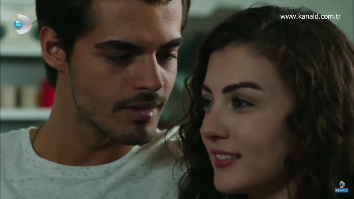 savnazfc's tweet photo. Geceye bir #SavNaz 🌟 #BurcuÖzberk #BerkAtan https://t.co/8D5v1npuzO