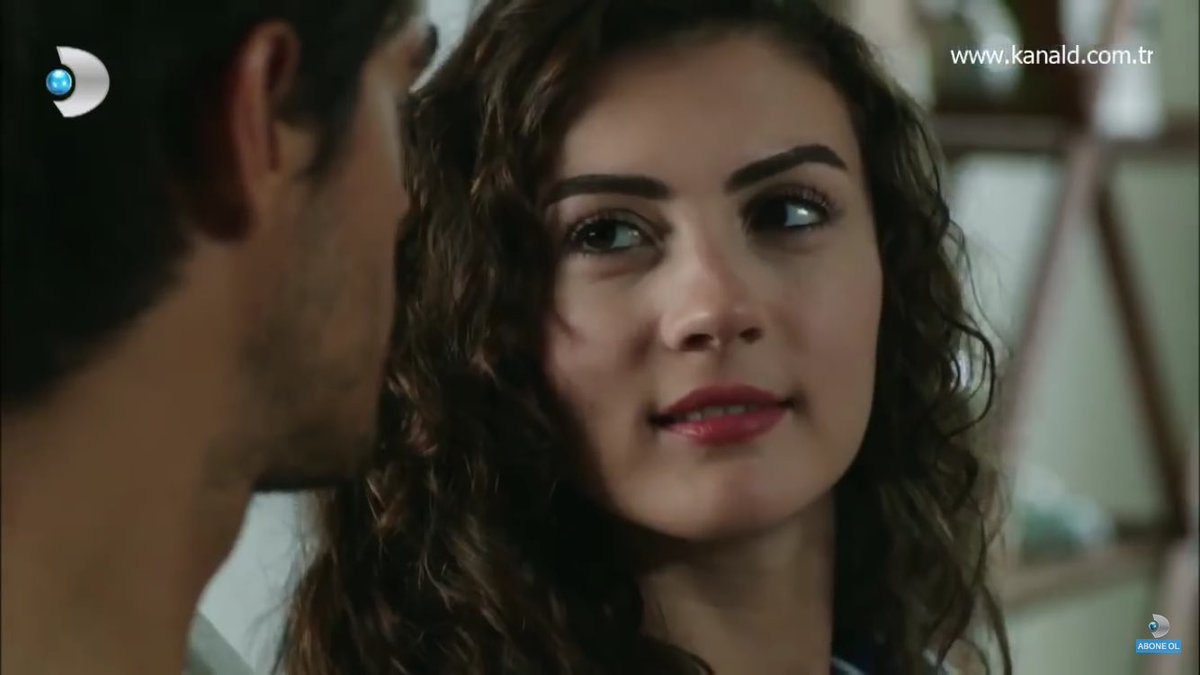 savnazfc's tweet photo. Geceye bir #SavNaz 🌟 #BurcuÖzberk #BerkAtan https://t.co/8D5v1npuzO