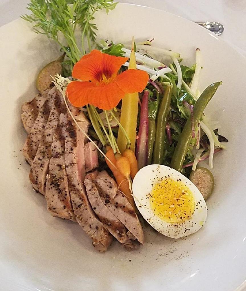 Tableau Restaurant tweet media