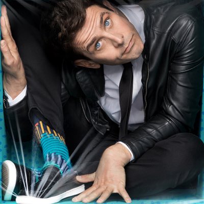 joeymcintyre's tweet photo. #NewProfilePic- damn it, I'm finally gonna get out of this box "THEY" put me in!!! #waaahhhh 😢... 😃👍 https://t.co/pGDPgevhBI