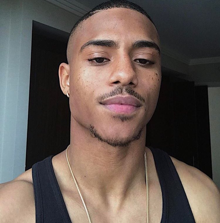 NOCHILLNAZIR's tweet photo. @.KATEDiDTHAT: cut me with what? Ur ugly facial hair? Looks sharp. Shut za hell up https://t.co/oo9tJsrrPW