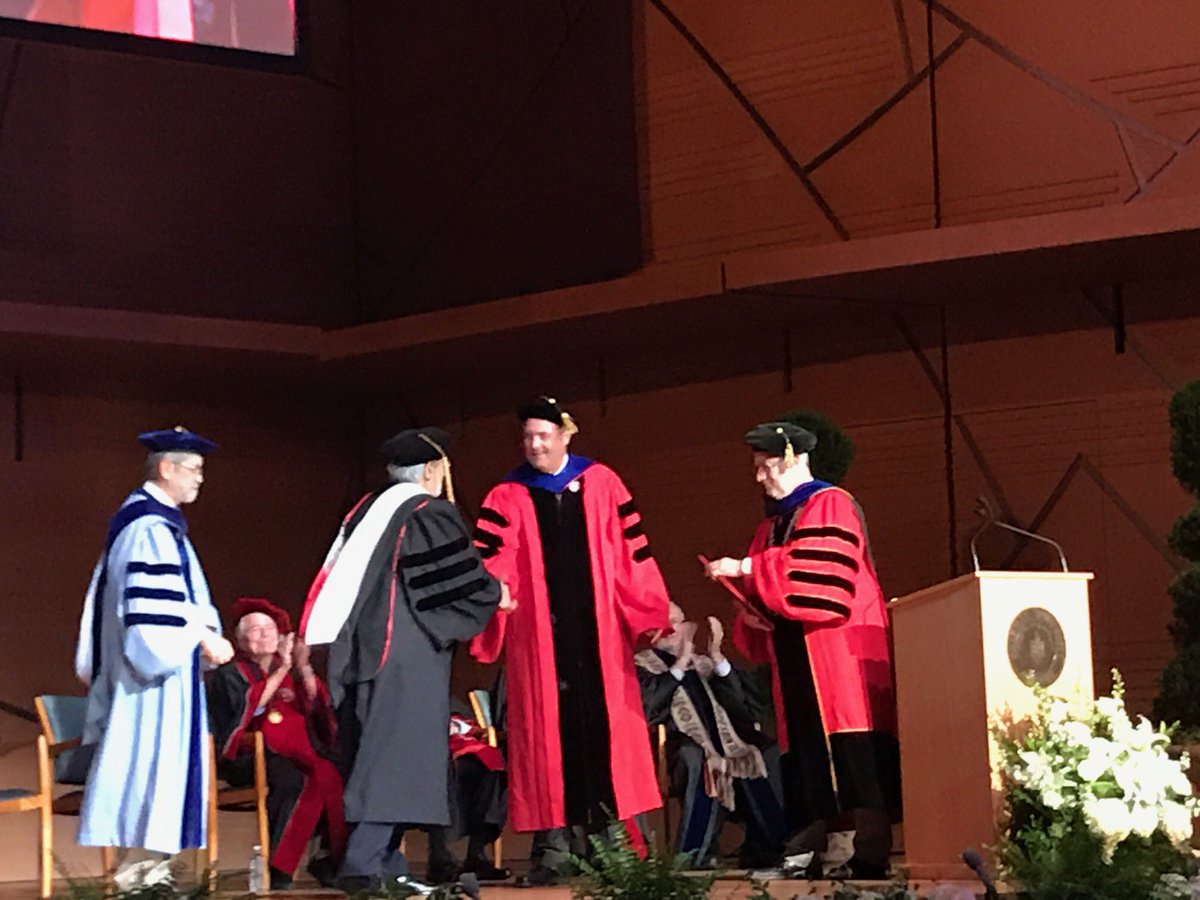 LAOpera's tweet image. We are so inspired by our leader @PlacidoDomingo for receiving an Honorary Doctor of Arts at @ChapmanU today. Congrats Maestro!