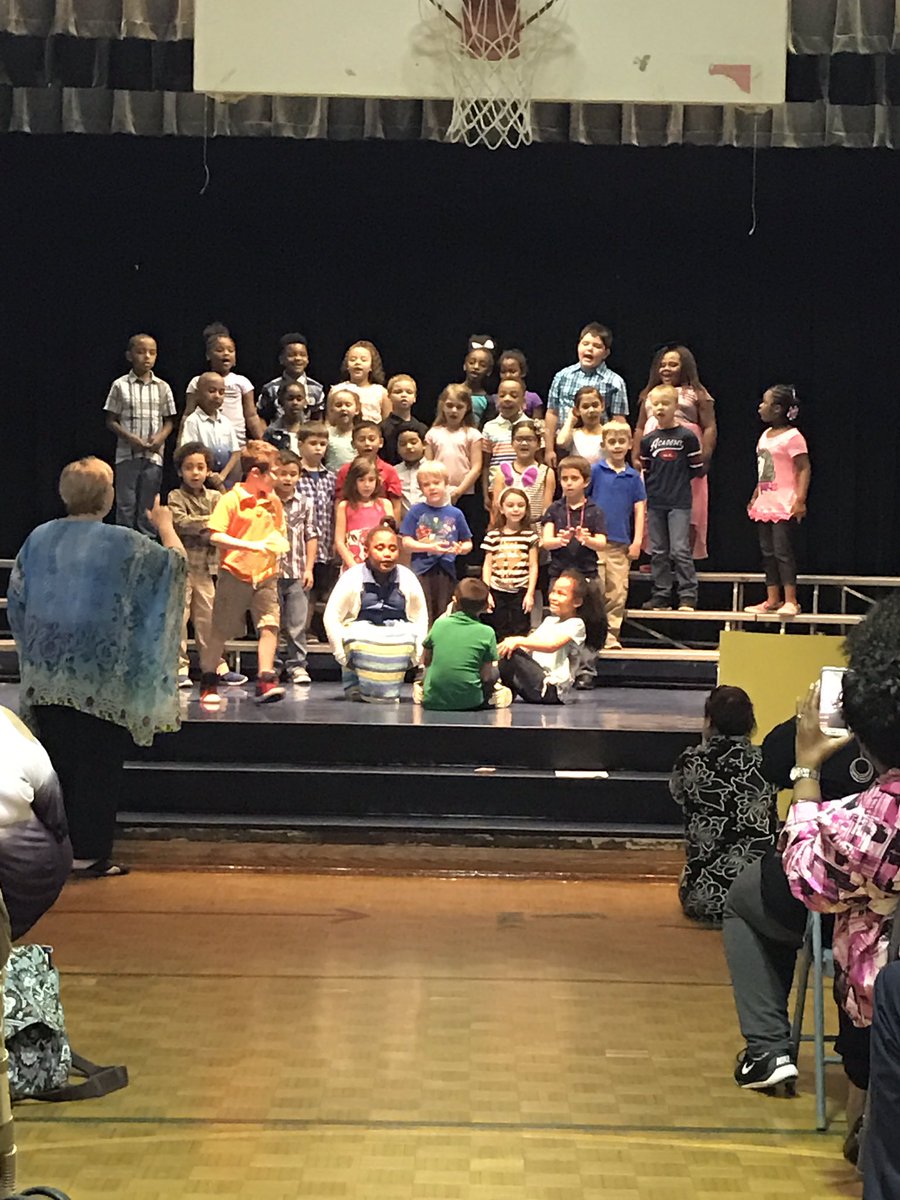 eastamper2017's tweet photo. Global first grade performance.  Duck Duck Goose version from Asia @SGEPANDAS @ABSSWeb @vifglobaled https://t.co/k3EyEPYolL