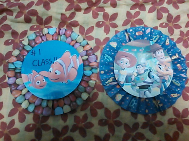 Sweetfish Lala 壁面装飾用 折り紙ロゼットです 1 Class は ナンバーワンのクラス という意味です センスがなくて 申し訳ない 装飾は無意識に女子向けが多くなってしまうので 意識的に男子向けも作るようにしています ロゼット 100均