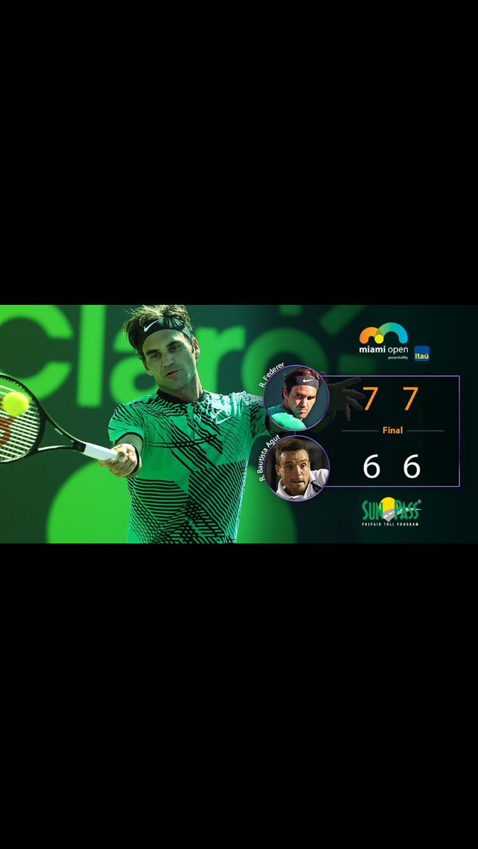 Tupafree's tweet photo. Federer sudando vs Bautista, ojo mañana a su partido frente a Berdych 

#MiamiOpen https://t.co/5Y7oTmHIur