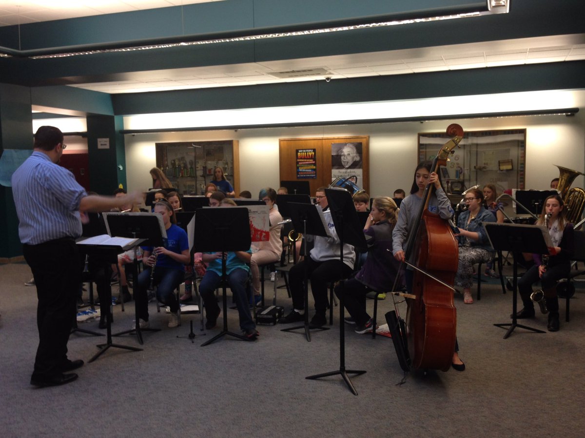 DrRackleyCLSD's tweet photo. CCMS loves #MIOSM2017! Well done, Falcon Ensemble! Thanks to #CCMSStudentLife for such a great idea! #FalconPride https://t.co/26jVtDVnyy