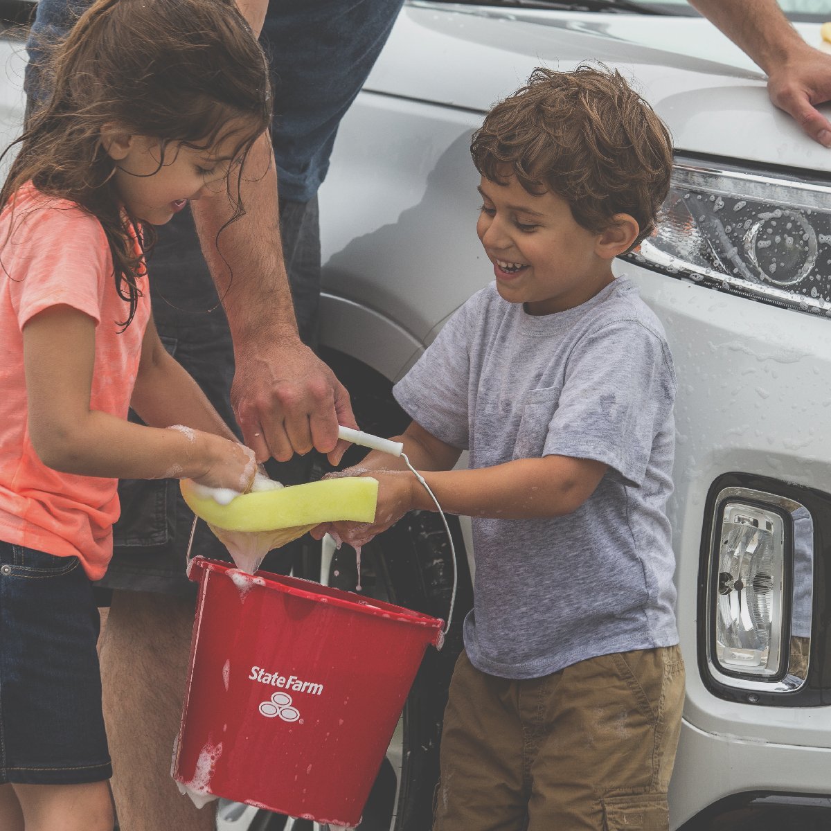 AmyTInsuresMe's tweet photo. Let's get some closure on winter! Wash off that grime to help prevent rust and keep your car looking good and lasting longer. https://t.co/7MyNC4rT11