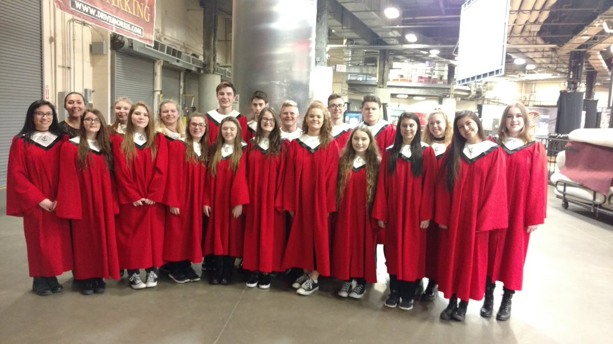 MissErinMiller's tweet photo. @monstershockey #CLEMONSTERS #CLEMonsters Crestwood Chamber choir singing the national anthem tonight! https://t.co/xz93T57jxV