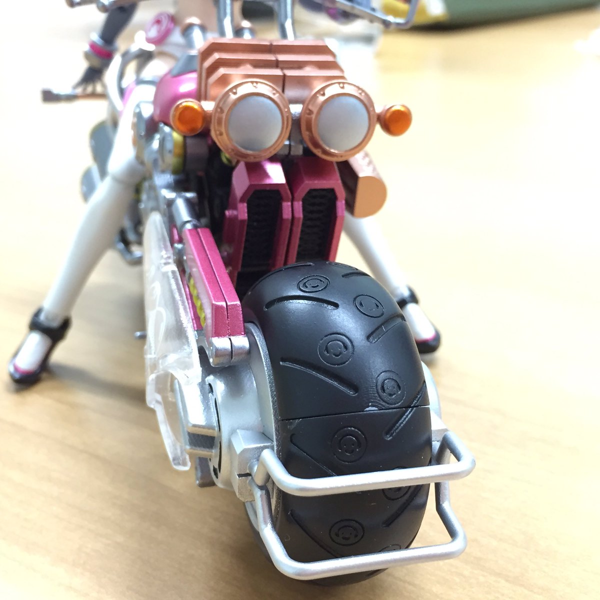 魂ネイションズ公式 魂フィ 津路先生 ご紹介ありがとうございます 魂ウェブでは近日公開予定となります アーマーガールズプロジェクト すーぱーそに子 With すーぱーバイクロボ 10th Anniversary Ver は 4月3日 月 一般店頭にてご予約解禁予定