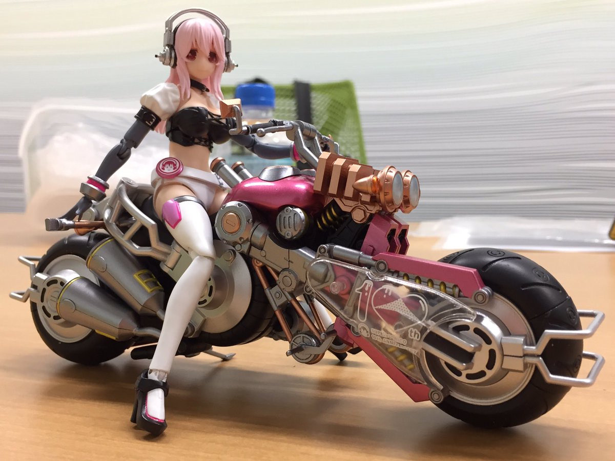 魂ネイションズ公式 魂フィ 津路先生 ご紹介ありがとうございます 魂ウェブでは近日公開予定となります アーマーガールズプロジェクト すーぱーそに子 With すーぱーバイクロボ 10th Anniversary Ver は 4月3日 月 一般店頭にてご予約解禁予定