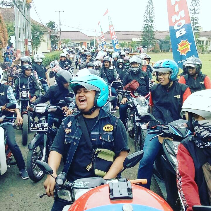 Ketawa yg renyah #latepost, #coklatkitamotofun