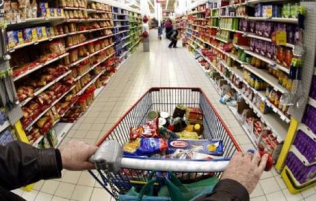 4PAgenda's tweet photo. La #CanastaBásica familiar se lleva el 68,49% del #Salario mínimo vigente #INEDEP @DefensorCba https://t.co/tjpkuMaGgF https://t.co/zFJiWa3MTN