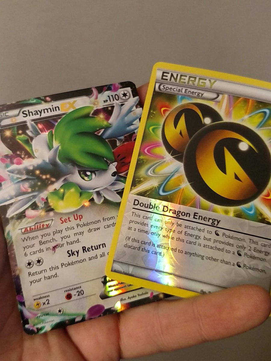 DVGBRNS's tweet photo. Feels good to have Roaring Skies again! Awesome pack! #pokemontcg #sickpull @Pokemon https://t.co/iMs89ridRn