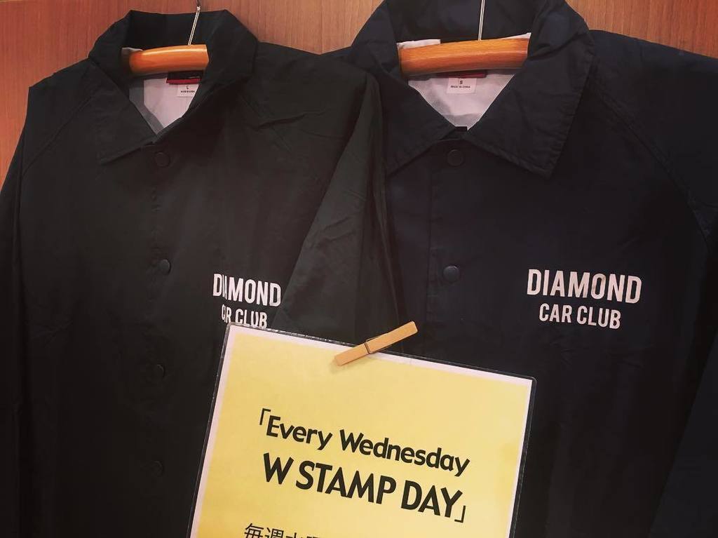 blackannyfujisa's tweet photo. 本日!毎週水曜恒例Wスタンプ開催中♩
DIAMOND supply新作入荷🔥
架空のカークラブモチーフのアイテムは激シブです🚬
#diamondcarclub #diamond #coachjacket #springfas… https://t.co/y13TYY50S4 https://t.co/tuEeduWoXA