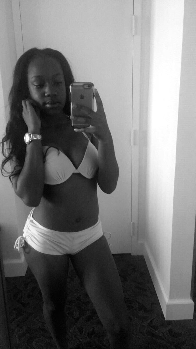 4evertorykeeper's tweet photo. issa meal🐶.. #slimgirltwitter https://t.co/4h23pmTCDp