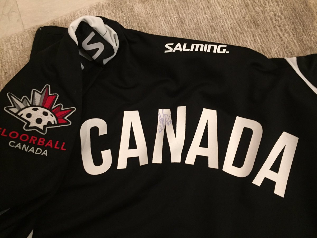 U19CanadaWF's tweet photo. Getting some inspiration across sports from the legendary @wick_22 tonight. #buildthepyramid #widestbasepossible @CanadaFloorball https://t.co/OTWsuQkqAU