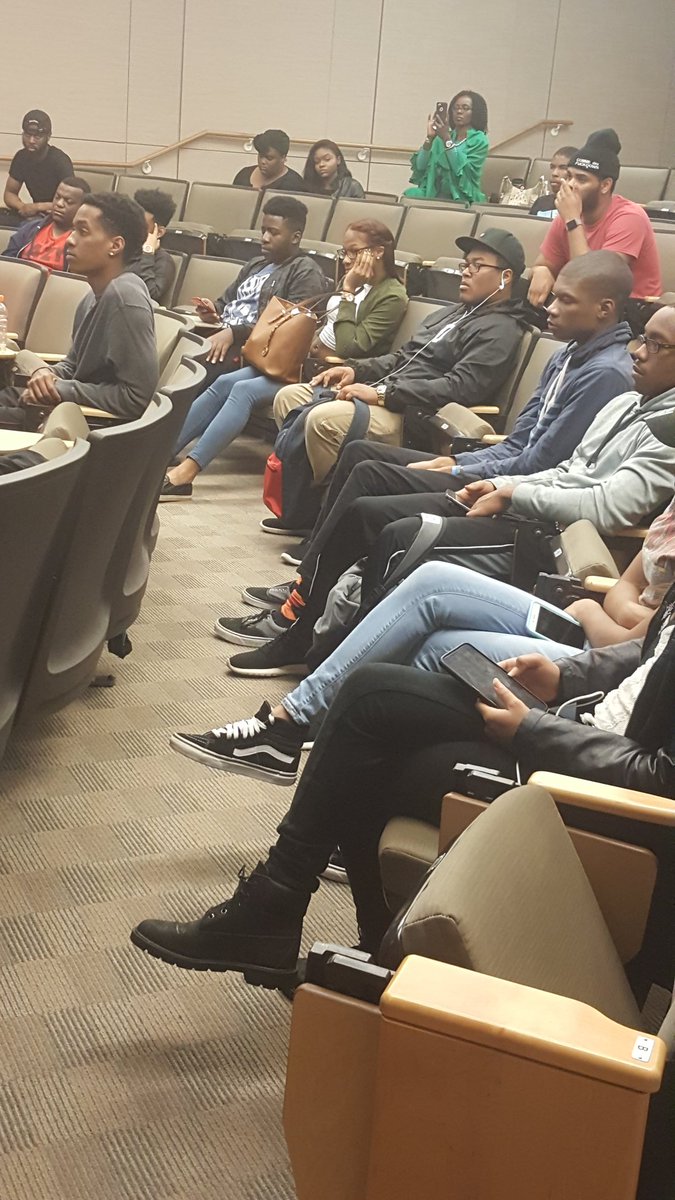 SashaCousins's tweet photo. Pics from tonight's showing of the 13th led out by Bryan Matthews. An FYE &amp; CAAS affair. #UMES #MENofDistinctio  #UMESCAAS https://t.co/zHQCgO0iaW