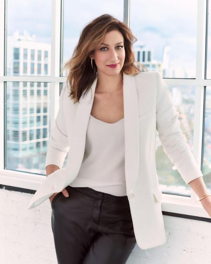 ForbesWomen's tweet photo. .@AnnShoket on money, monumental relationships and living the "Big Life": https://t.co/9NNszohBci https://t.co/dQLQggUD2K