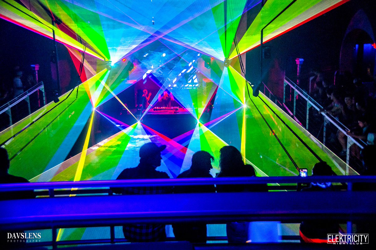 Davslens's tweet photo. Lasers at Elektricity during Grex's set at the Doctor P show.
#doctorP #grex #elektricity #edmdetroit #pontiac #micigan #music #nightclub https://t.co/sEboJO0Plc