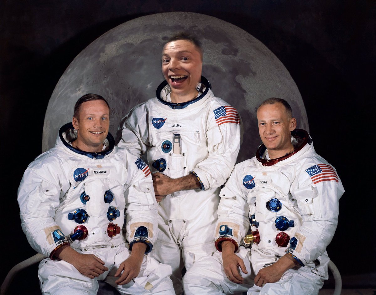 Gus_M_Scott's tweet photo. Do you like Astronauts? Well ladies, you are in luck #FormalDate https://t.co/aYVwS5NnX9